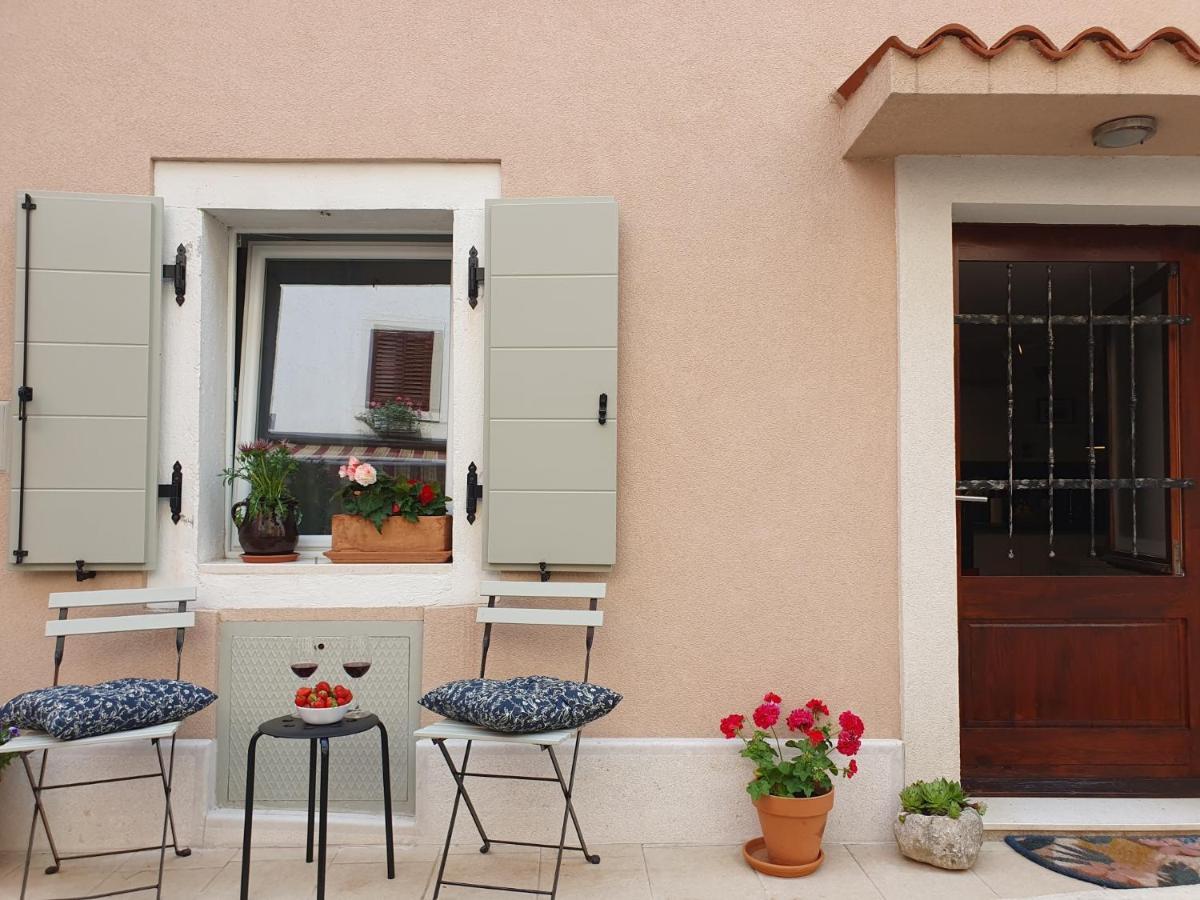 Korado Studio Apartment Vrsar Exterior foto